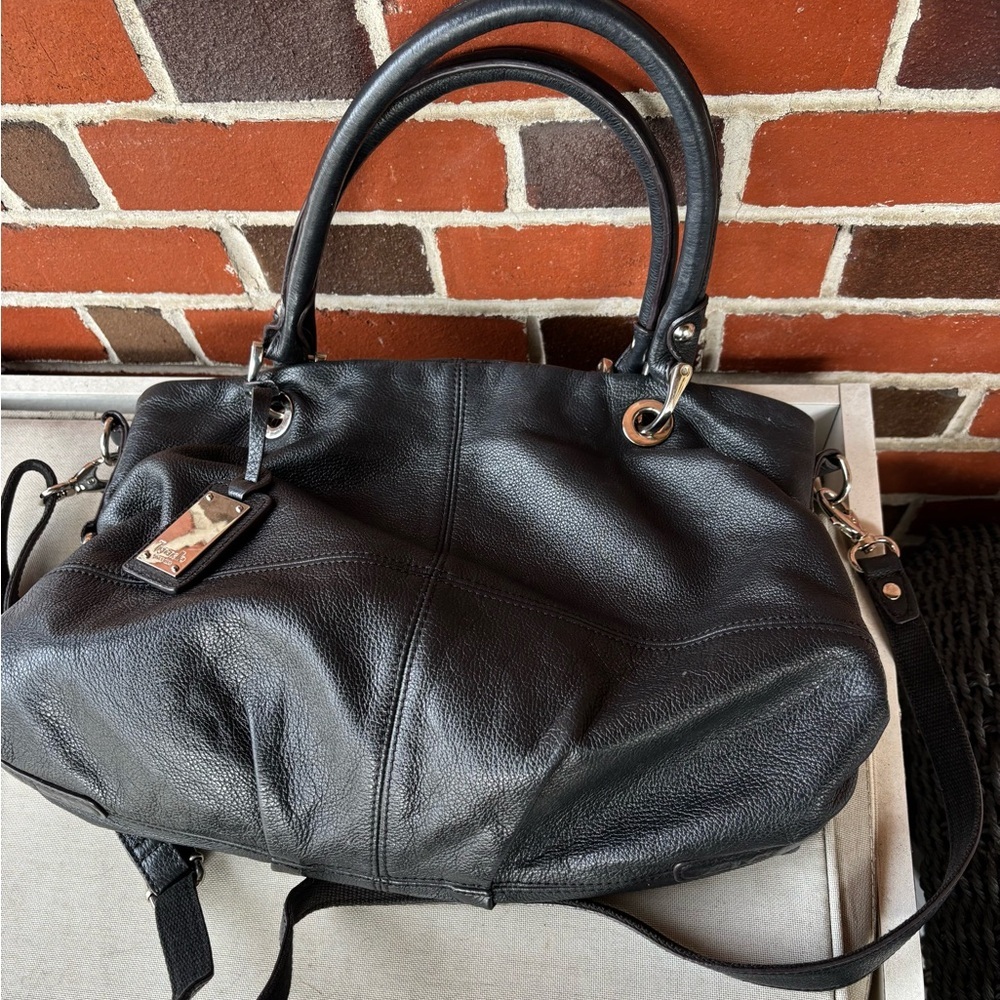 Tignanello Black Leather Handbag - Picture 1 of 4